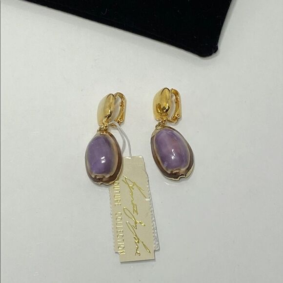 Kenneth Jay Lane Pearl Shell Drop Clip On Earrings - Picture 3 of 7